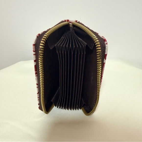 Red Patterned Wallet with Zipper - Picture 3 of 3